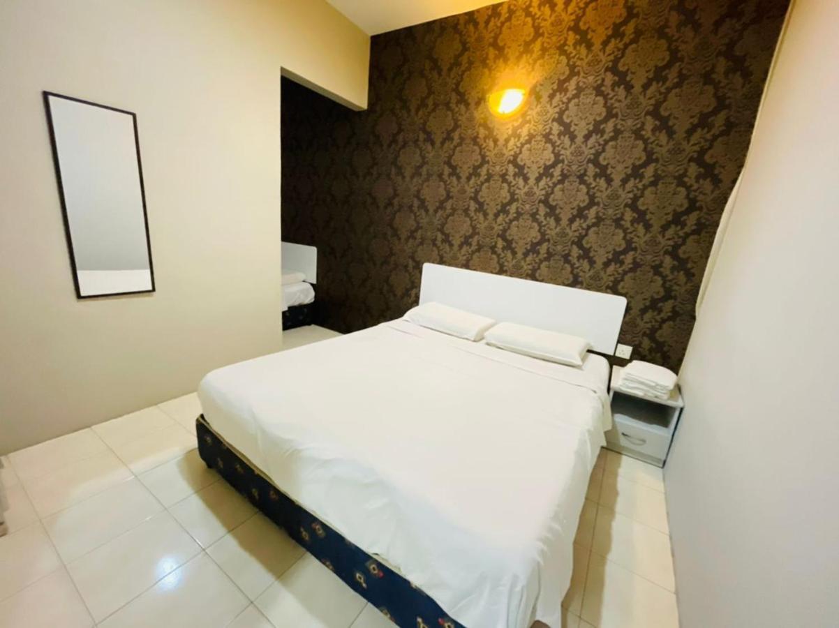 M Hotel Johor Bahru Buitenkant foto