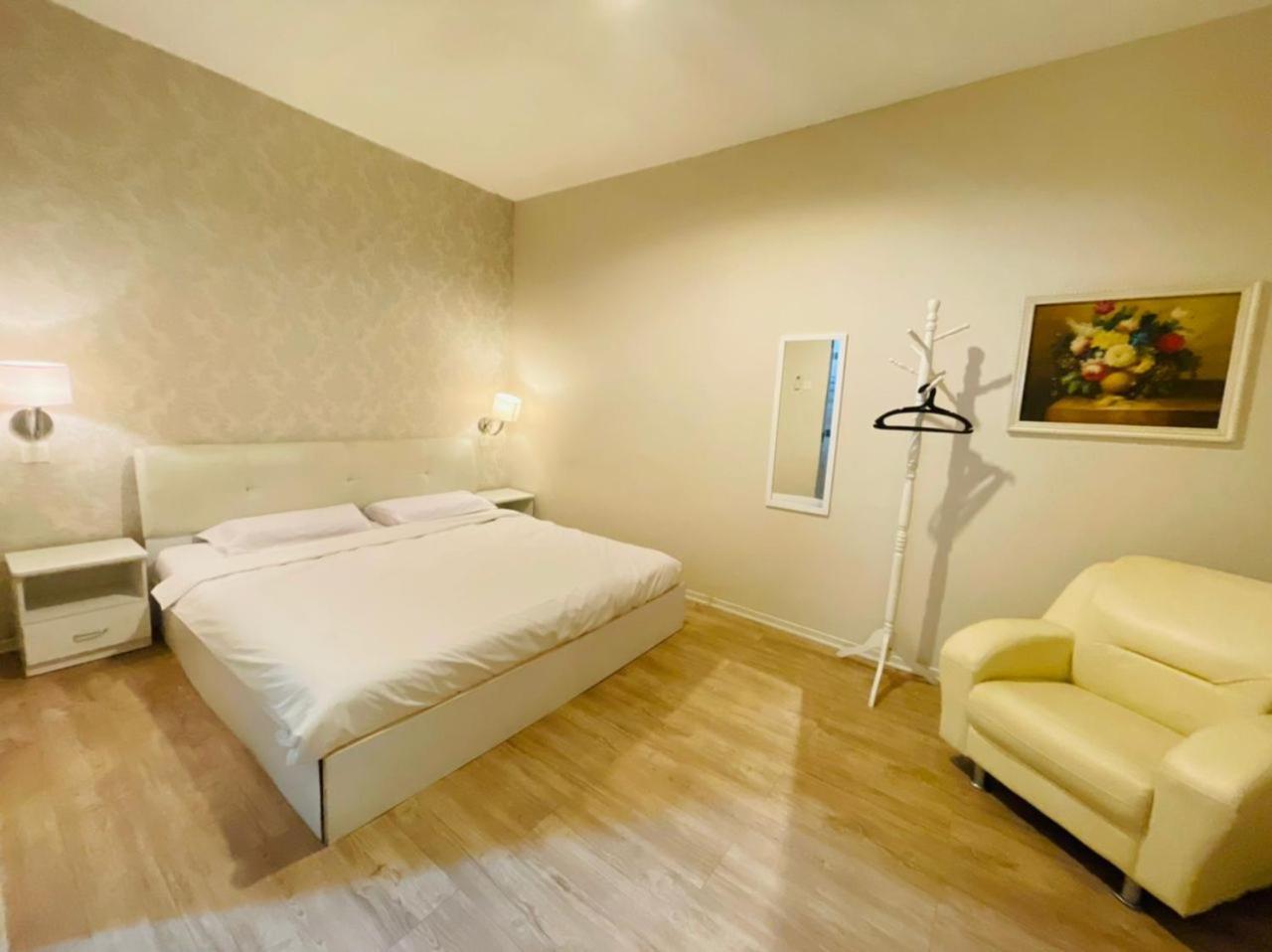 M Hotel Johor Bahru Buitenkant foto